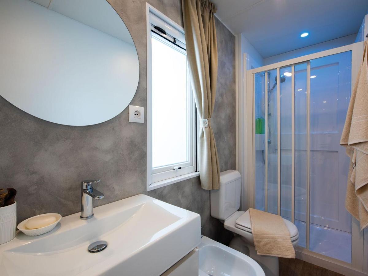 Premium Mobile Home In Novalja Bagian luar foto