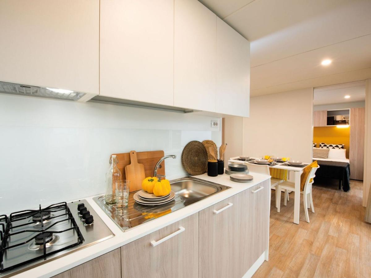 Premium Mobile Home In Novalja Bagian luar foto